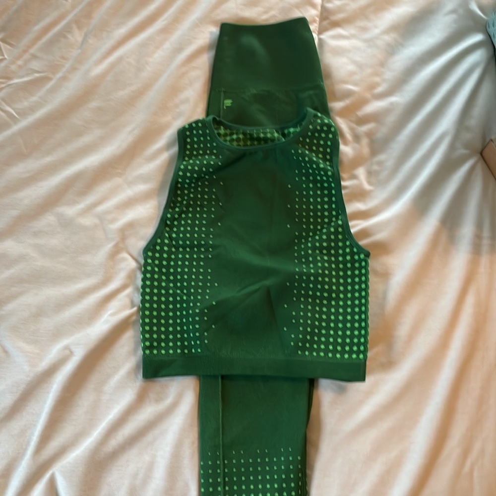 Fabletics Bundle - image 3